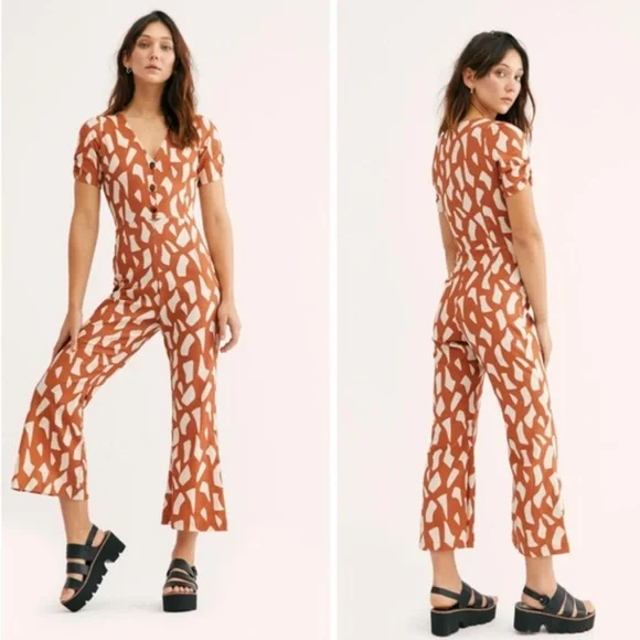 NWOT ELLEJAY x Free People Jacki Jumpsuit — Medium — Giraffe Print — Revolve NEW - Picture 3 of 7